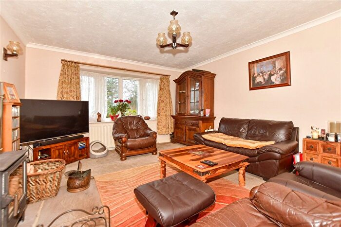 3 Bedroom Semi-Detached Bungalow For Sale In Downs Road, East Studdal, Dover, Kent, CT15