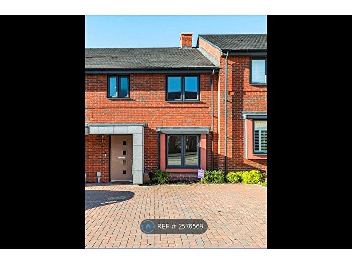 2 Bedroom Terraced House To Rent In Gregory Close, Swanscombe, DA10