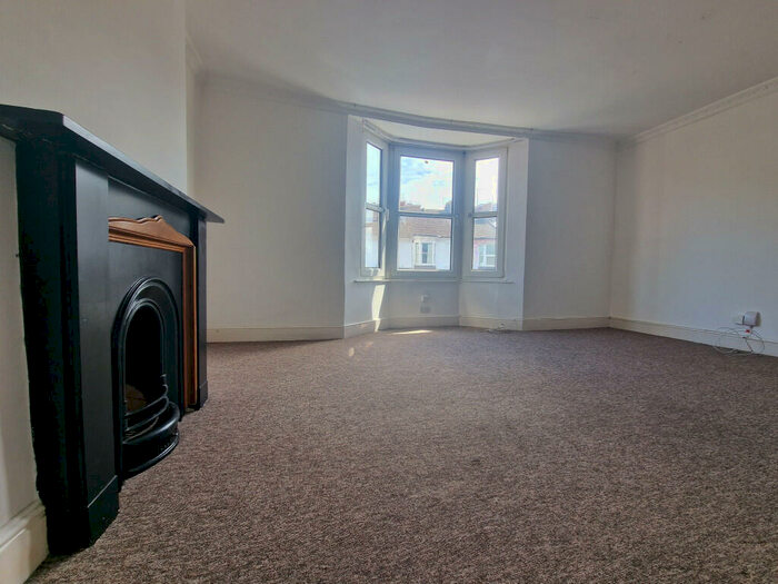 2 Bedroom Flat To Rent In Lewes Road, Brighton, BN2