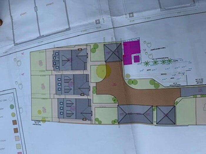 4 Bedroom Land For Sale In High Road, Carlton In Lindrick, S81