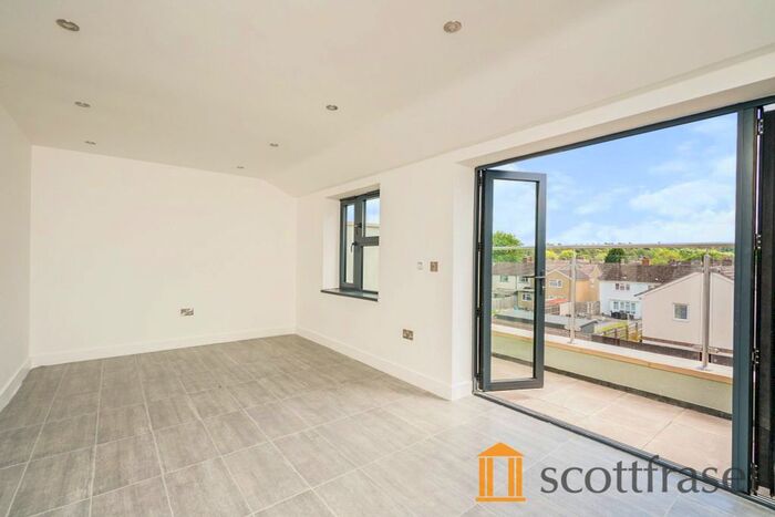 2 Bedroom Flat To Rent In Salford Road, Marston, OX3