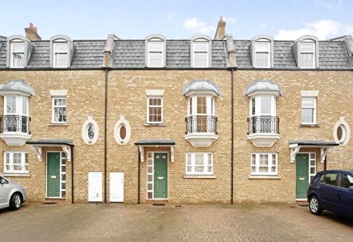 4 Bedroom Detached House To Rent In Belmont Mews, Wimbledon, London, SW19