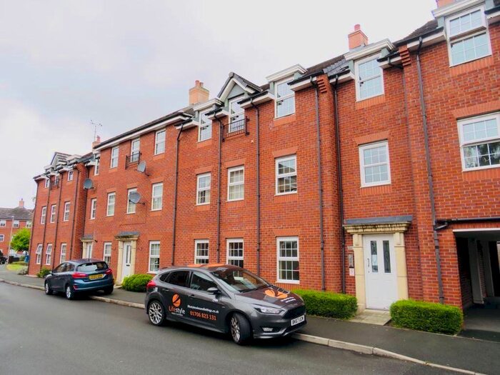 2 Bedroom Flat To Rent In Brentwood Grove, Leigh WN7