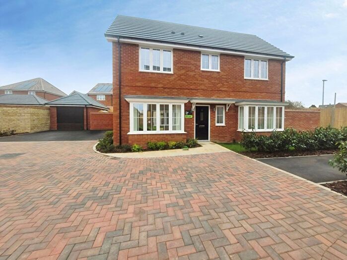 4 Bedroom Property For Sale In Restrop Road, Purton, SN5