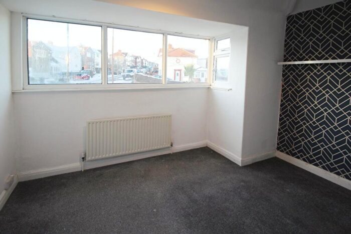 2 Bedroom Semi-Detached House For Sale In Foxwood Grove, Sheffield, South Yorkshire, S12