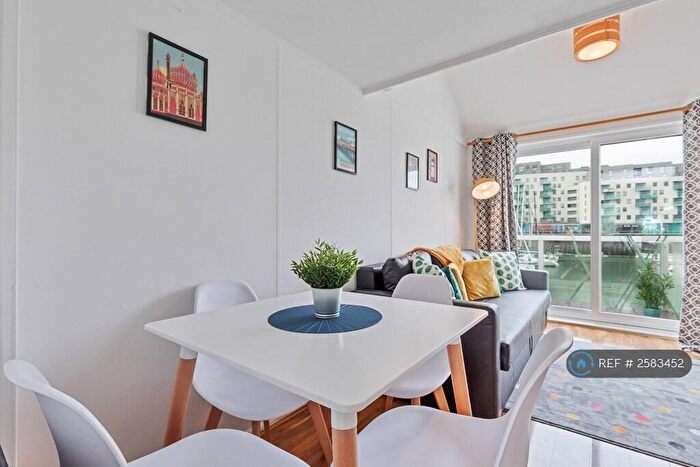 1 Bedroom Maisonette To Rent In Western Concourse, Brighton, BN2