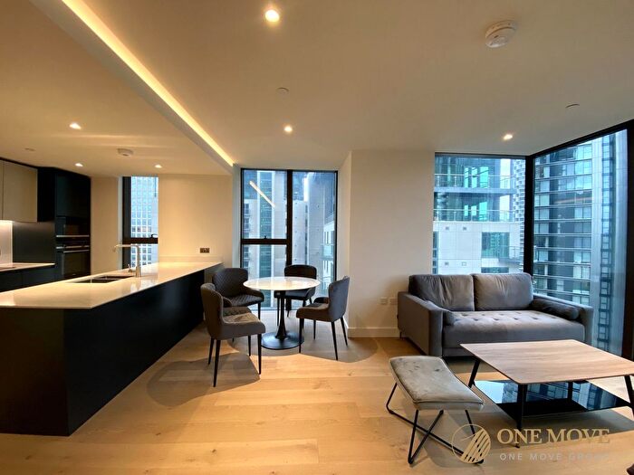 2 Bedroom Flat For Sale In Marsh Wall, Harcourt Tower, E14