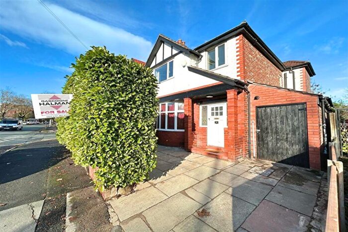 3 Bedroom Semi Detached House For Sale In Ashfield Road, Sale, M33