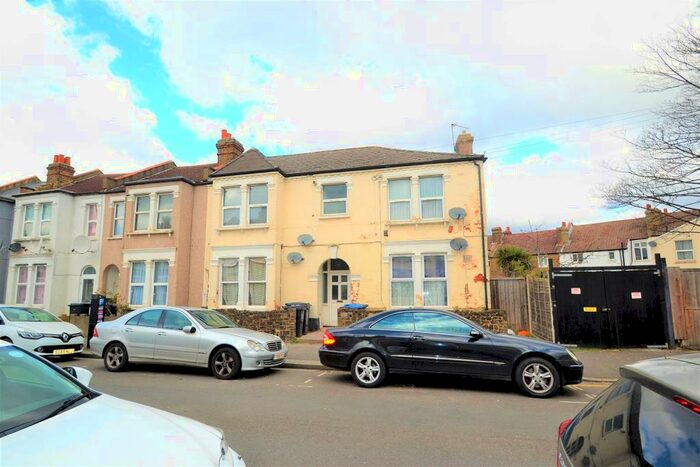 1 Bedroom Flat To Rent In Hathaway Road, Croydon, CR0