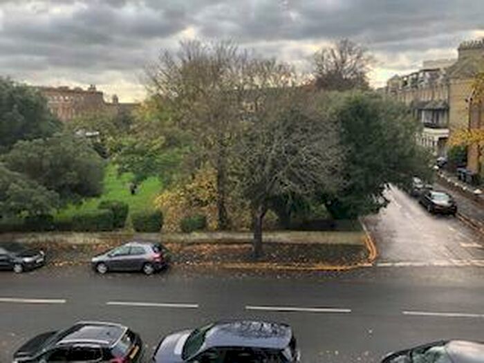 1 Bedroom Flat To Rent In Westgate Bay Avenue, Kent, Westgate-on-Sea, CT8