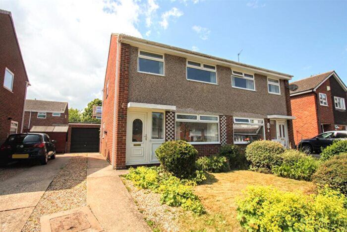 3 Bedroom Semi Detached House For Sale In Moffat Close, Darlington, DL1