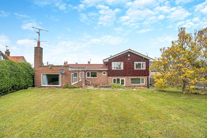 4 Bedroom Detached House For Sale In Main Street, Belmesthorpe, Stamford, PE9