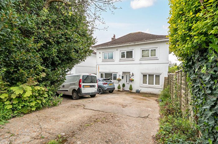 4 Bedroom Detached House For Sale In Arundel Road, Worthing, West Sussex, BN13