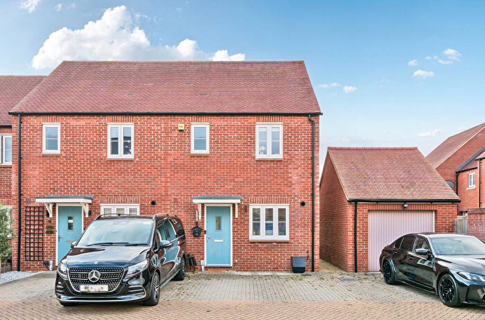 2 Bedroom End Of Terrace House For Sale In Stratford Way, Bicester, Oxfordshire, OX26