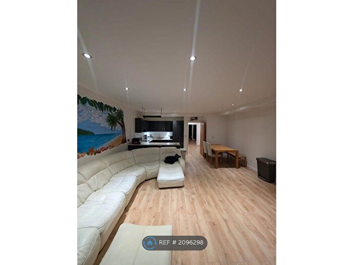 2 Bedroom Flat To Rent In Shipman Road, London, E16