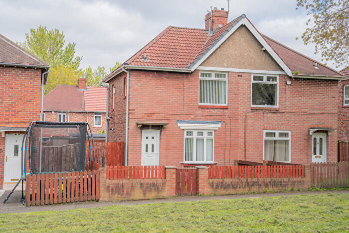 2 Bedroom Semi-Detached House For Sale In Taylor Gardens, Pelaw, Felling, Gateshead, NE10