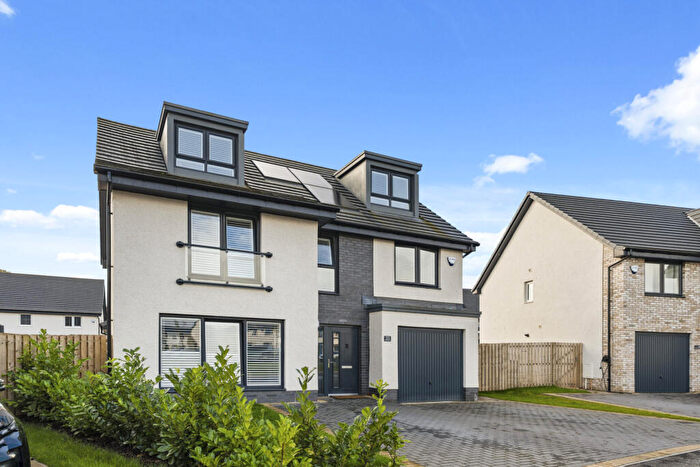 5 Bedroom Detached House For Sale In Dalbeattie Way, Bishopton, PA7