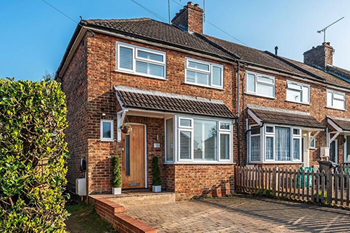 3 Bedroom End Terrace House For Sale In Swanzy Road, Sevenoaks, Kent, TN14