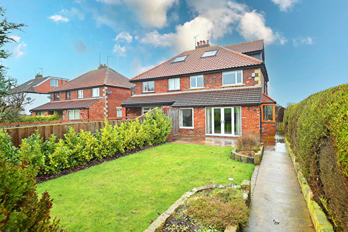 4 Bedroom Semi Detached House For Sale In Lund Lane, Killinghall, HG3