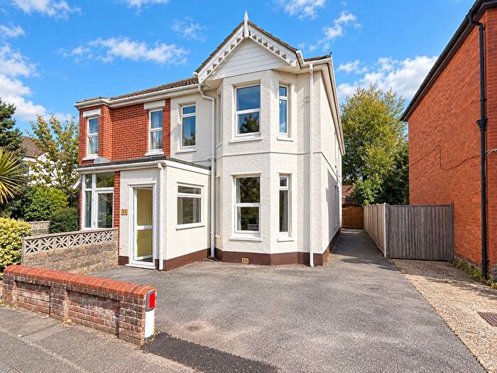 6 Bedroom Semi-Detached House To Rent In Talbot Road, Bournemouth, BH9