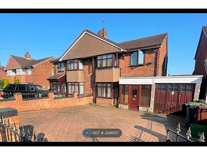 3 Bedroom Semi-Detached House To Rent In Bradley Lane, Wolverhampton, WV14