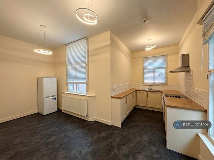 2 Bedroom Flat To Rent In Scarisbrick Avenue, Southport, PR8