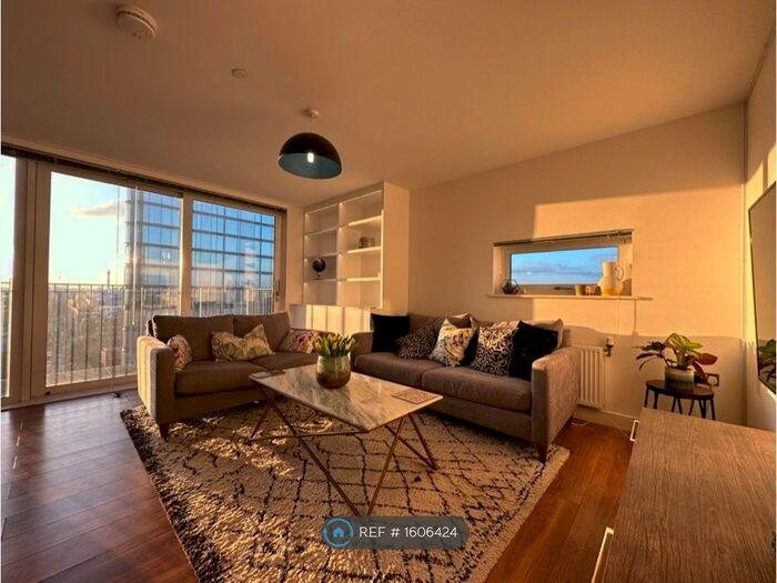 2 Bedroom Flat To Rent In City Road, London, N1