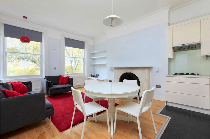 2 Bedroom Flat To Rent In Clapham Common South Side, Clapham, SW4