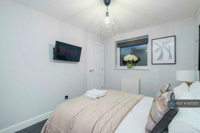 1 Bedroom Flat To Rent In Clarence Street, Southend-On-Sea, SS1