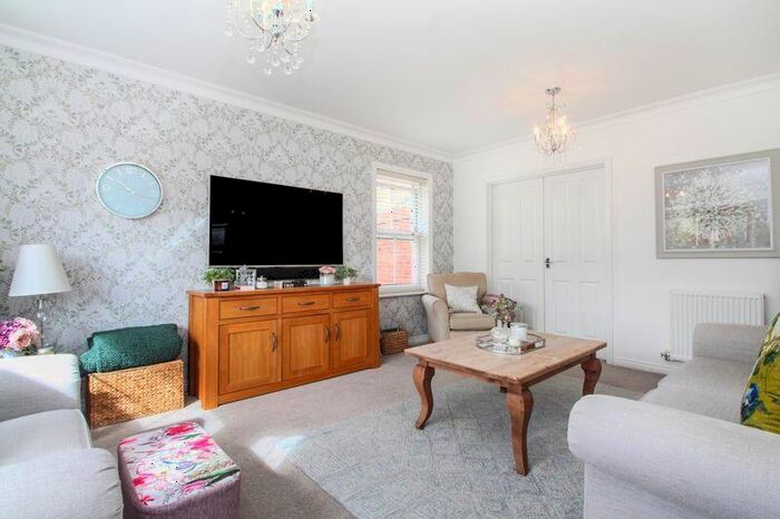 5 Bedroom Detached House For Sale In Brambling Gardens, Wixams, MK42