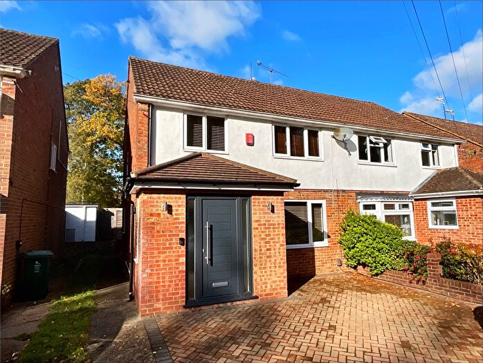 3 Bedroom Semi Detached House For Sale In Crossways, Three Bridges, Crawley, West Sussex, RH10