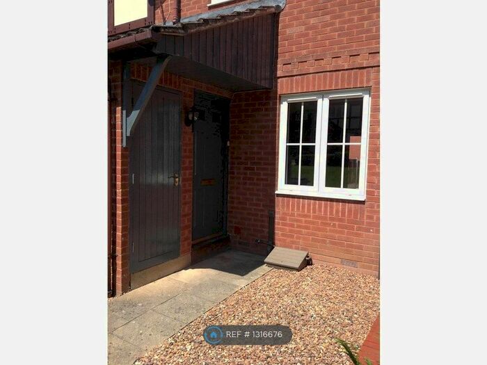 2 Bedroom Terraced House To Rent In Rona Gardens, Worcester, WR5