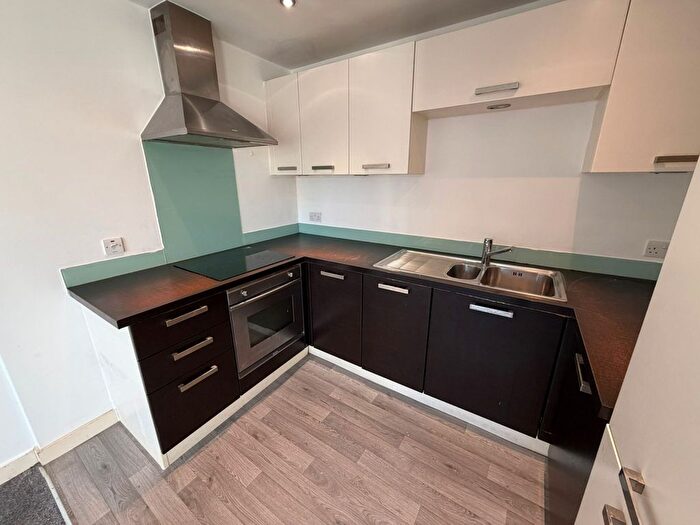 2 Bedroom Flat To Rent In Manchester Street, Manchester, M16