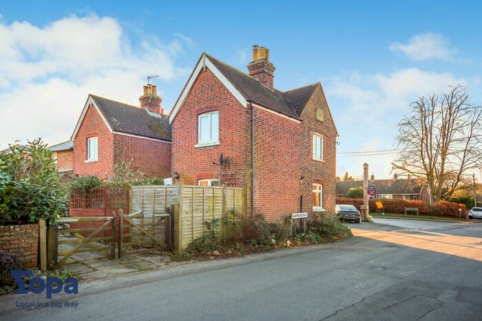 2 Bedroom Cottage For Sale In Warmlake Business Estate, Maidstone Road, Sutton Valence, Maidstone, ME17