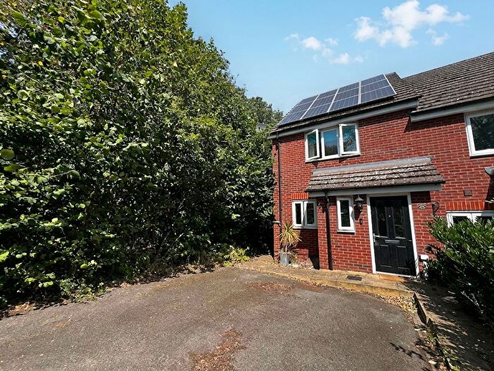2 Bedroom Terraced House To Rent In Summerhill Lane, Coventry, CV4