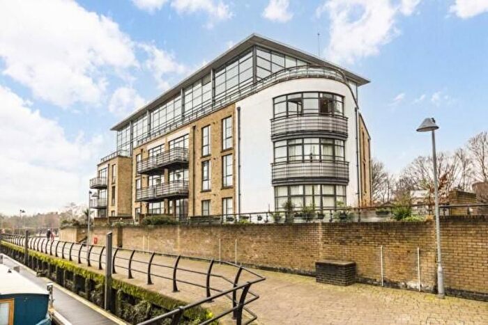 1 Bedroom Flat To Rent In Point Wharf Lane, Brentford, TW8