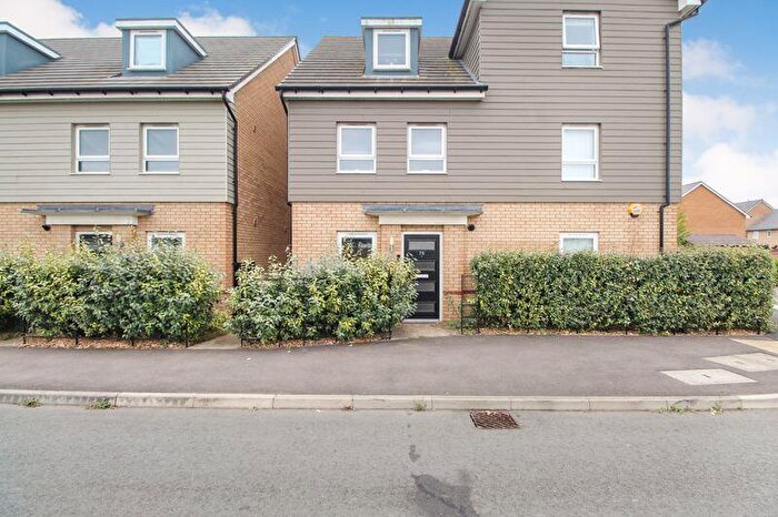 3 Bedroom Semi Detached House For Sale In Green Lane, Wixams, MK42