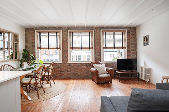 1 Bedroom Flat For Sale In St Leonards Mews, Hoxton, London, N1