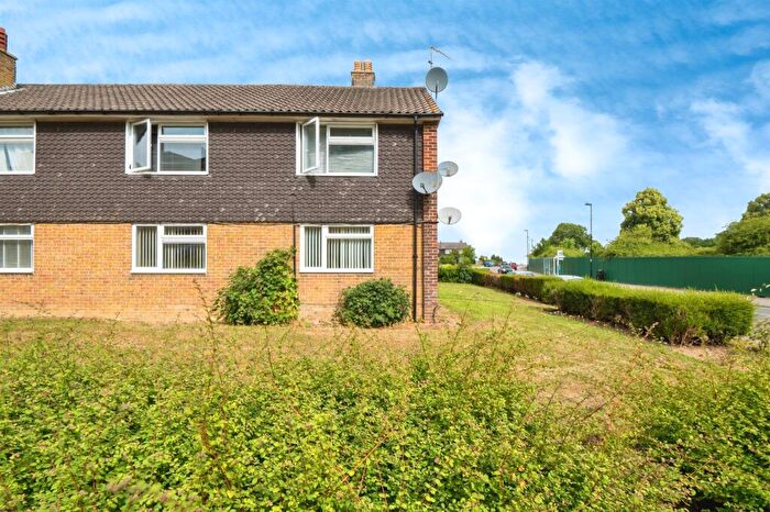 1 Bedroom Flat For Sale In Meggeson Avenue, Southampton, SO18