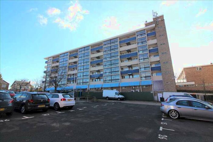 1 Bedroom Apartment To Rent In One Bed Apartment - Great Baddow, CM2