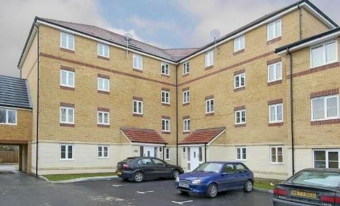 2 Bedroom Flat To Rent In Newbury, Martingale Chase, RG14
