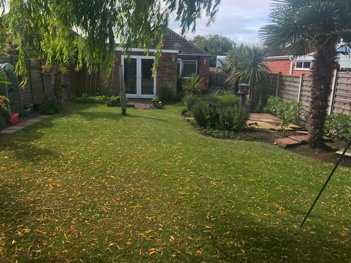 2 Bedroom Bungalow To Rent In Kings Avenue, Brigg, DN20