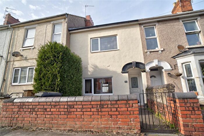 3 Bedroom Terraced House For Sale In Dixon Street, Old Town, Swindon, SN1