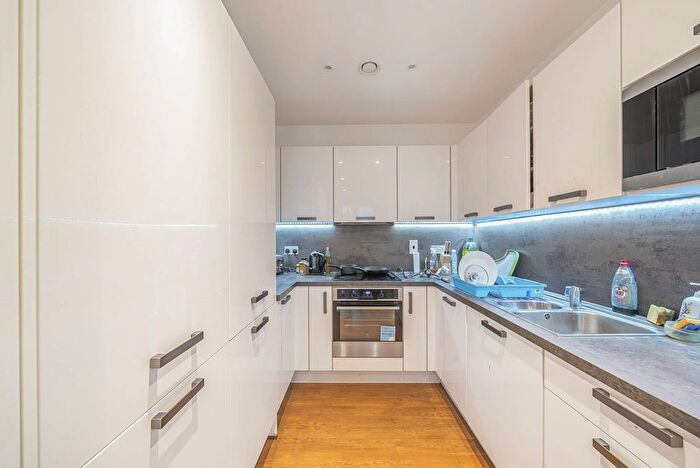1 Bedroom Flat To Rent In Branningan Way, Edgware, HA8