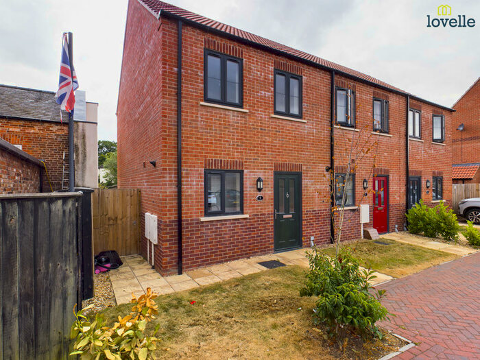 2 Bedroom Semi-Detached House To Rent In Wesley Court, Market Rasen, LN8