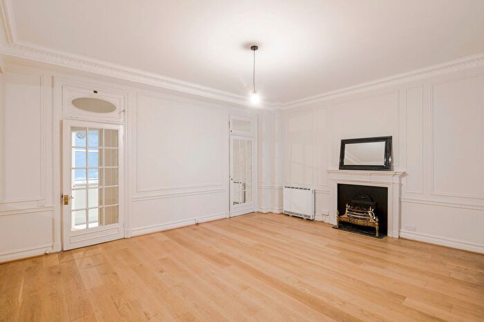 1 Bedroom Flat To Rent In Mansfield Street, London, W1G