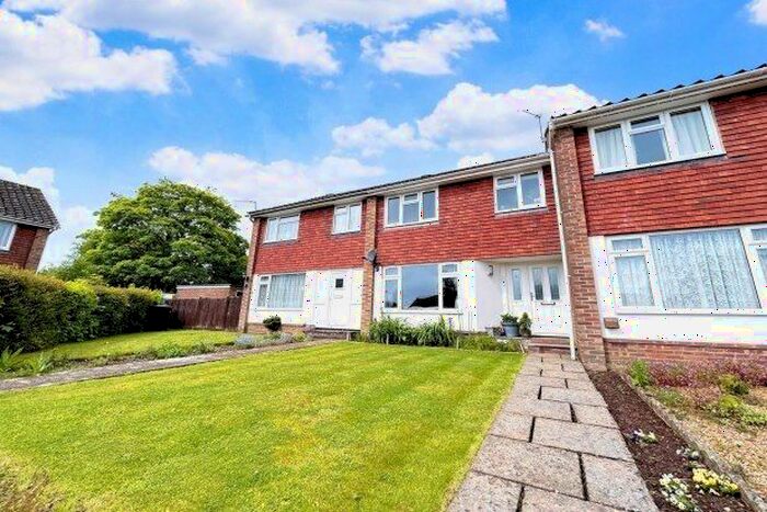 3 Bedroom Semi-Detached House To Rent In Trenches Road, Crowborough, TN6