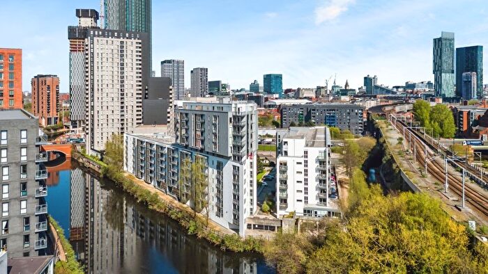 2 Bedroom Flat For Sale In Water Street, Manchester, M3