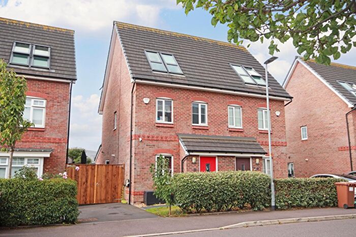 3 Bedroom Semi-Detached House For Sale In Stephenson Grove, St Helens, L35