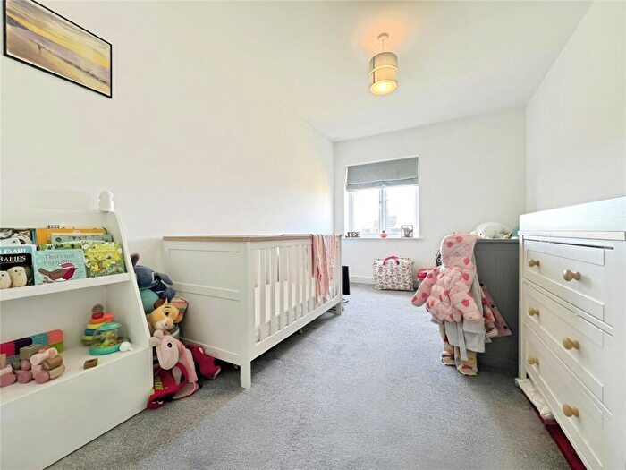 2 Bedroom Apartment For Sale In Trussell Road, Warfield, Bracknell, RG42